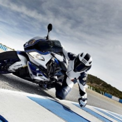 Победа BMW Motorrad в голосовании «Лучшие спортивные мотоциклы 2014 года»