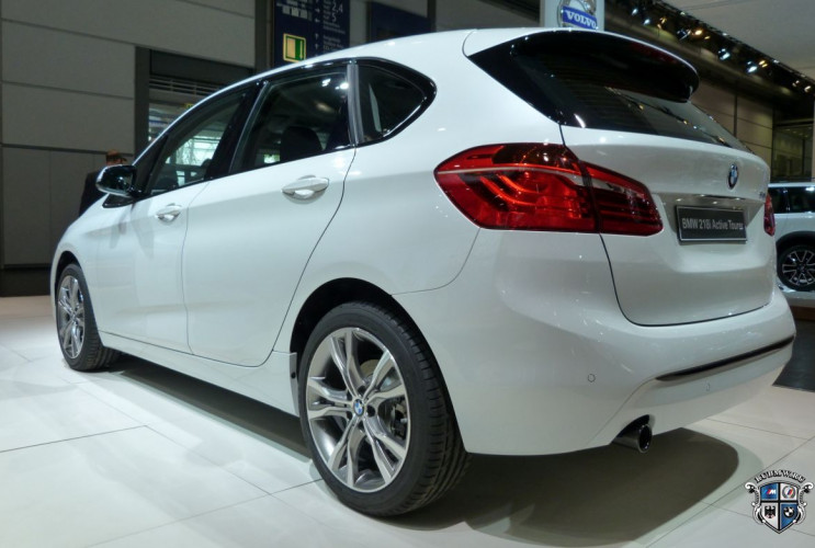 Как заказать уникальную курсовую работу по автомобильной промышленности BMW 2 серия F45