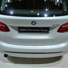BMW 218i Active Tourer в цвете Alpine White