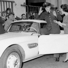 Родстер BMW 507 Элвиса Пресли будет отреставрирован