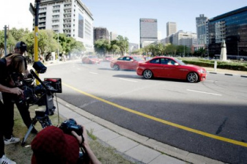 Подробности вчерашнего тизера BMW M2 :: BMW :: 2 серия :: F87 Подробности вчерашнего тизера BMW M2 BMW 2 серия F87