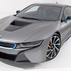 На аукционе в Pebble Beach BMW i8 продан в шесть раз дороже рыночной стоимости