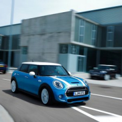 Озвучены российские цены на пятидверный Mini Cooper