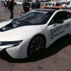 BMW i8 в роли автомобиля безопасности первого в мире электрического чемпионата