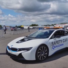 BMW i8 в роли автомобиля безопасности первого в мире электрического чемпионата