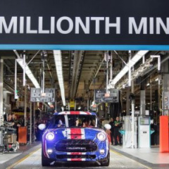 Выпущен трехмиллионный экземпляр MINI