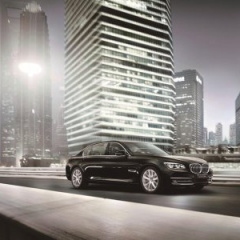 BMW ActiveHybrid 7 Individual Edition для Японии