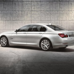 BMW ActiveHybrid 7 Individual Edition для Японии