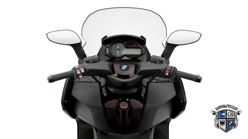 Новые макси-скутеры BMW
