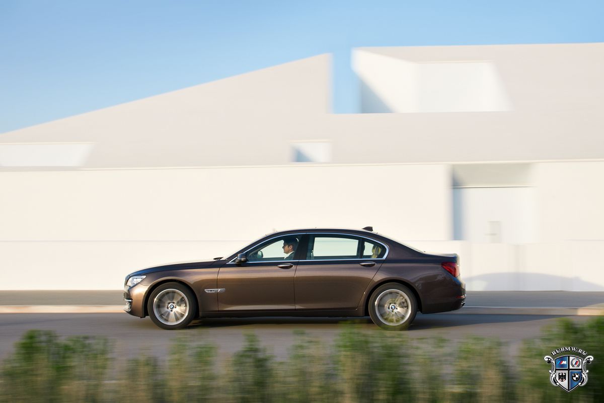 BMW 7 серия F01-F02