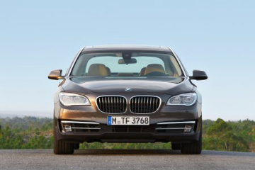 BMW SERIE 7 TEST DRIVE YELLOW BMW 7 серия F01-F02