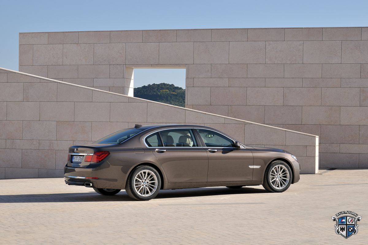 BMW 7 серия F01-F02