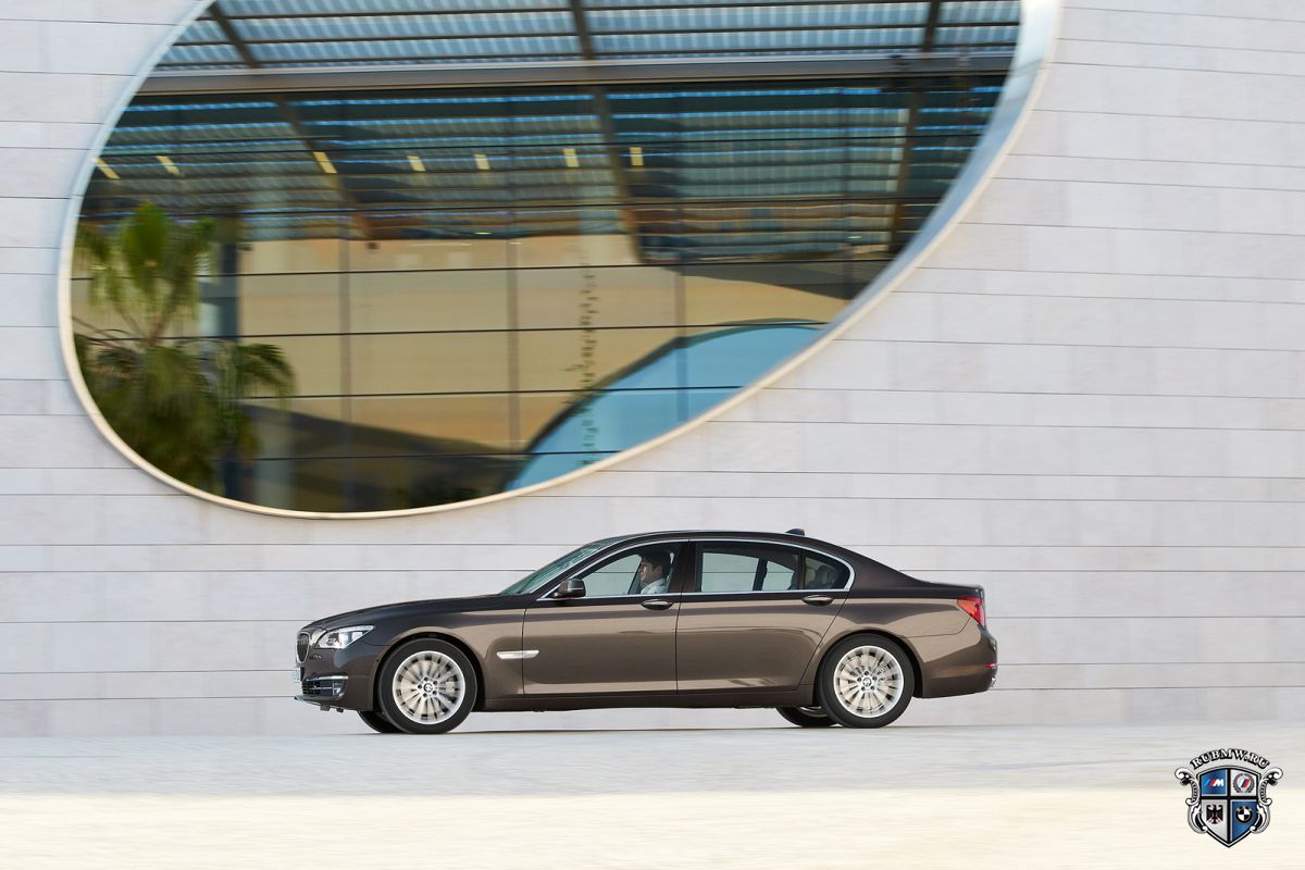 BMW 7 серия F01-F02