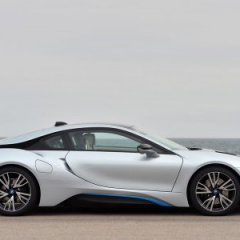 BMW i8 стал автомобилем года по версии Top Gear