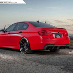 BMW M5 в исполнении R1 Motorsports