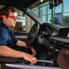 BMW создаст очки виртуальной реальности для парковки