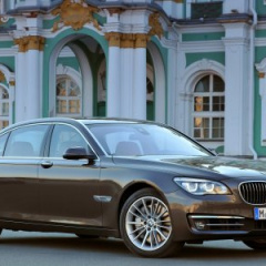 BMW 750Li xDrive: серьезный статус