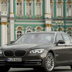 BMW 750Li xDrive: серьезный статус