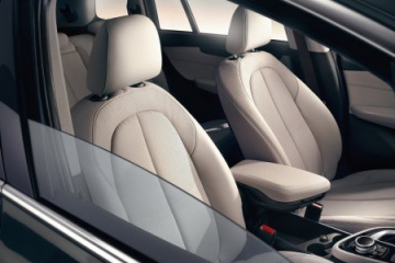 Проверка состояния, замена щеток и регулировка угла стеклоочистителей :: BMW :: 2 серия :: F46GT Проверка состояния, замена щеток и регулировка угла стеклоочистителей BMW 2 серия F46GT