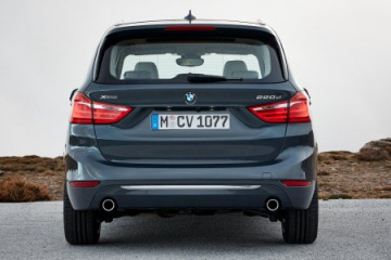 Проверка состояния, замена щеток и регулировка угла стеклоочистителей BMW 2 серия F46GT