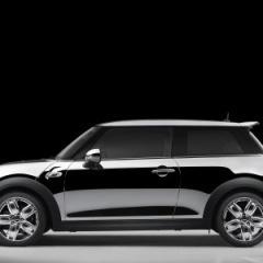 Новый MINI получил пакет Chrome Line Exterior Deluxe