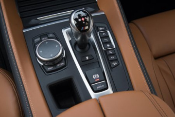 Предварительный осмотр и смена свечей зажигания :: BMW :: X6 серия :: F86 Предварительный осмотр и смена свечей зажигания BMW X6 серия F86