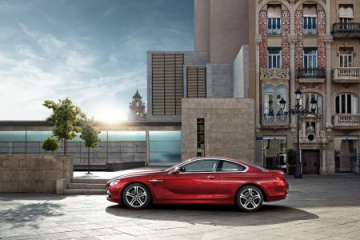 Девушка тестирует BMW 6 series Coupe 2011 :: BMW :: 6 серия :: F12-F13 Девушка тестирует BMW 6 series Coupe 2011 BMW 6 серия F12-F13