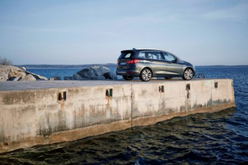 Проверка уровней жидкостей в BMW :: BMW :: 2 серия :: F46GT Проверка уровней жидкостей в BMW BMW 2 серия F46GT