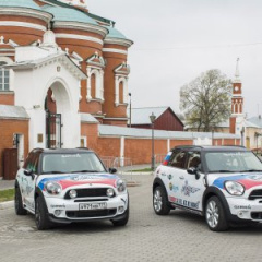 MINI выступил партнером благотворительного забега Wings For Life World Run