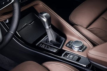 Проверка состояния, замена щеток и регулировка угла стеклоочистителей :: BMW :: X1 серия :: F48 Проверка состояния, замена щеток и регулировка угла стеклоочистителей BMW X1 серия F48