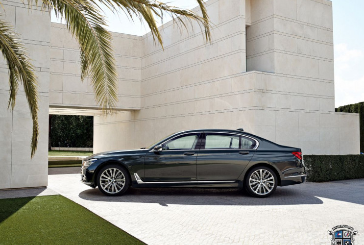 Как заказать уникальную курсовую работу по автомобильной промышленности BMW 7 серия G11-G12