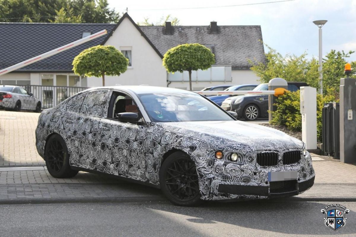 Первые фото BMW М5 нового поколения