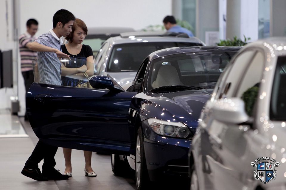 BMW пересматривает цены на авто для китайского рынка