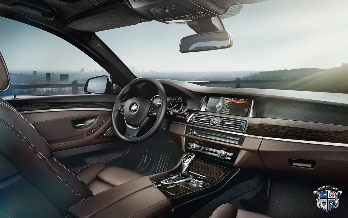 BMW Group Россия объявила новые цены на BMW 5 Серии в кузове седан