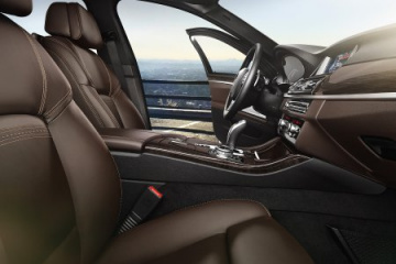 BMW 5 Series (550i F10) BMW 5 серия F10-F11