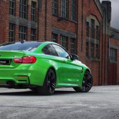 Фотосет с BMW M4 в цвете Java Green