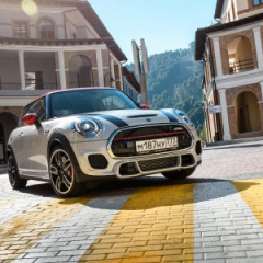 BMW Group Россия презентовала новый MINI John Cooper Works в Сочи