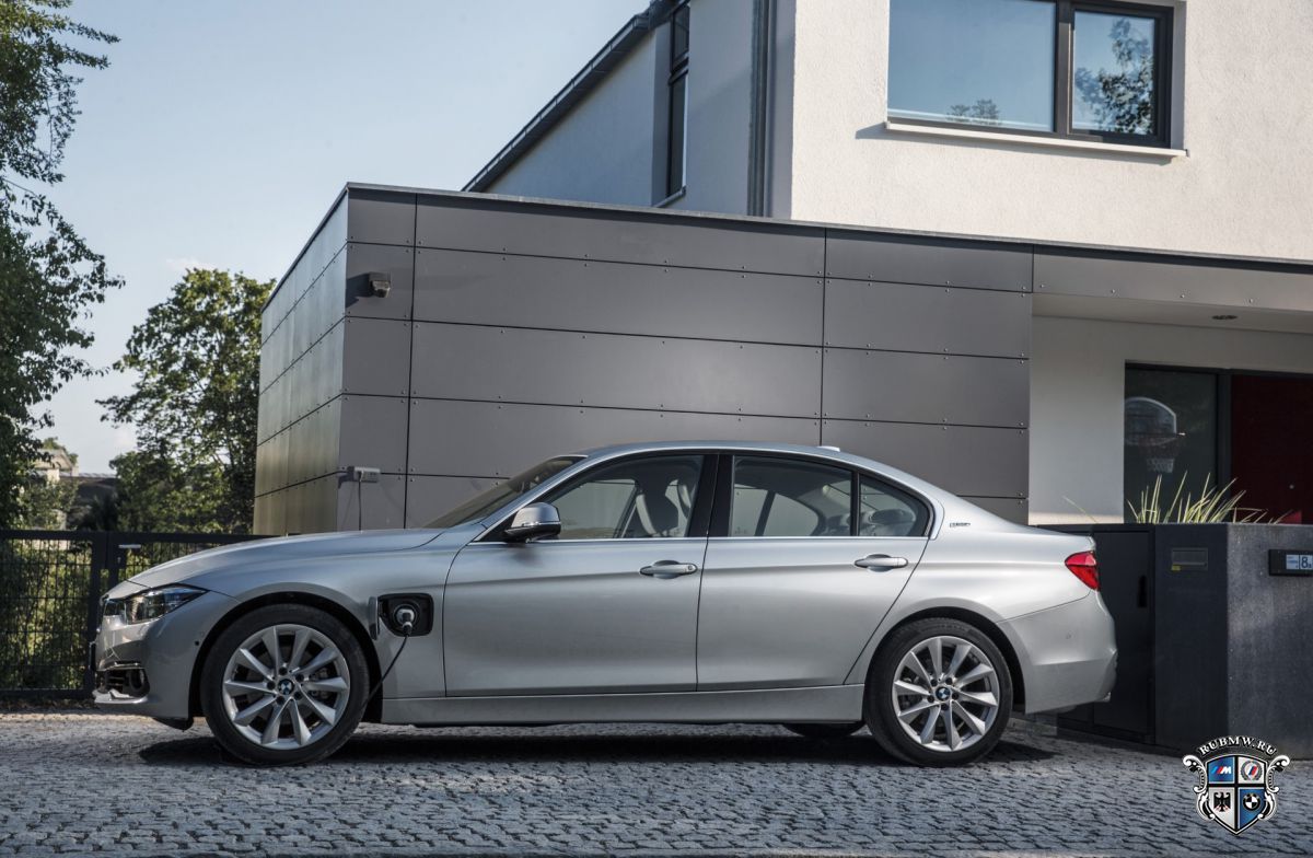 Во Франкфурте презентуют гибридный BMW 3 Серии