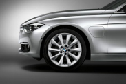 БМВ Ф30 2016 мотор B48.Моторное масло в вакууме. BMW 3 серия F30-F35
