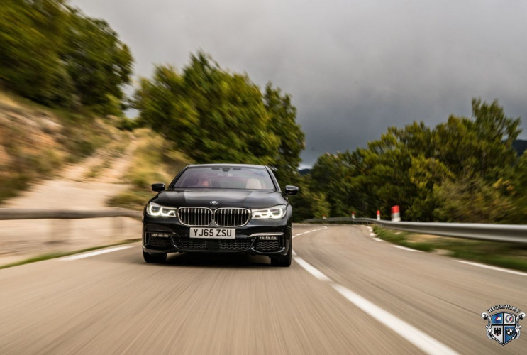 Как заказать уникальную курсовую работу по автомобильной промышленности BMW 7 серия G11-G12