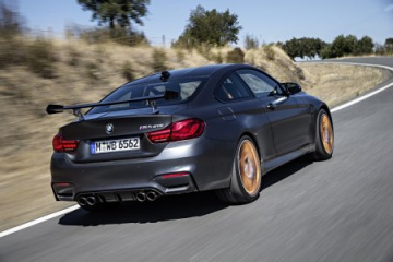 BMW M4 CS BMW 4 серия F82-F83