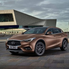 Старт российских продаж Infiniti Q30 запланирован на лето следующего года