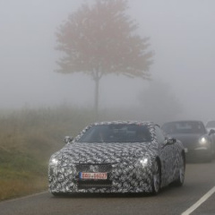 Новый Lexus LF-LC попал в объективы фотокамер вместе с Porsche и BMW