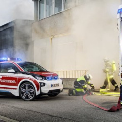 BMW i3 поступил на службу пожарной охраны Германии