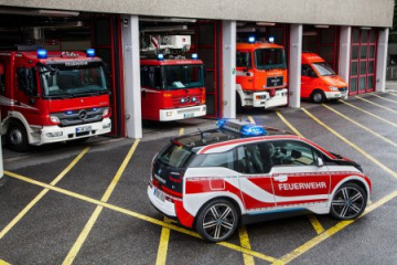 Проверка состояния компонентов подвески и рулевого управления :: BMW :: BMW i :: Все BMW i Проверка состояния компонентов подвески и рулевого управления BMW BMW i Все BMW i
