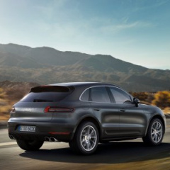 Porsche отзывает 58900 кроссоверов Macan