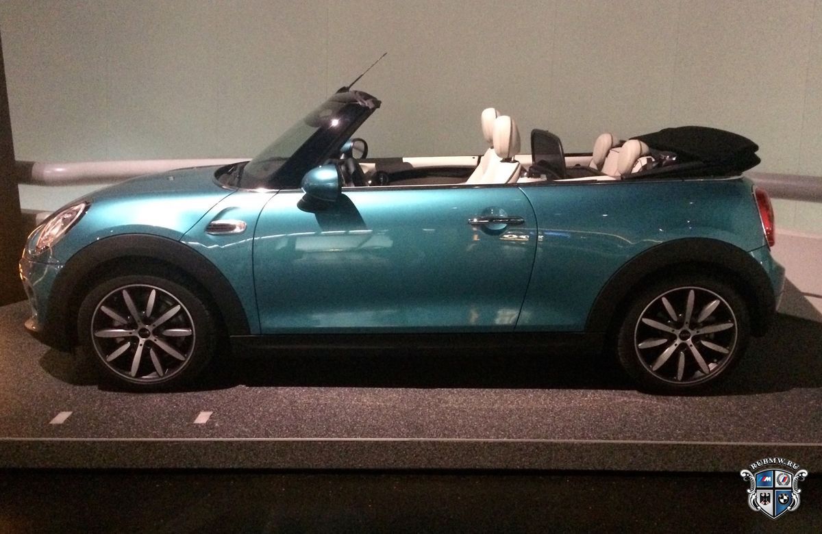 В музее BMW появился кабриолет MINI