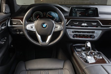 Проверка состояния компонентов подвески и рулевого управления BMW 7 серия G11-G12