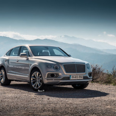 В марте 2016 покажут купеобразный кроссовер на базе Bentley Bentayga