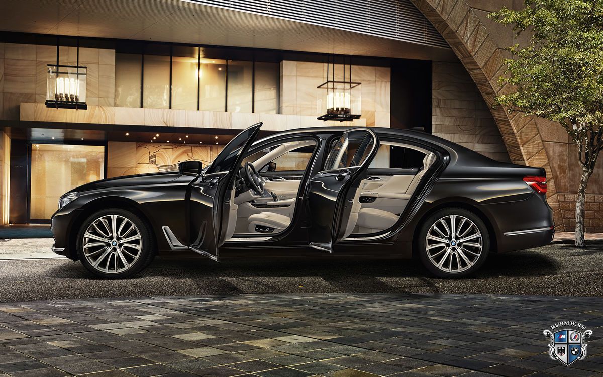 BMW 7 Серии получит модификацию с мотором от Rolls-Royce
